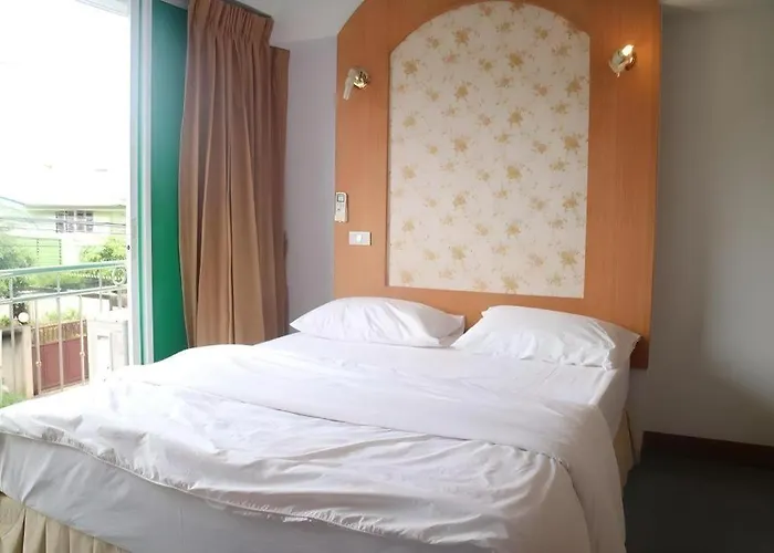 Diamond Sweet Hotel