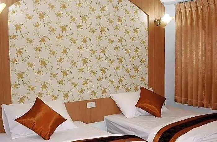 Diamond Sweet Hotel 3*